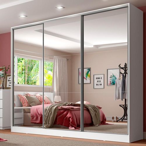decoração com espelhos nas portas